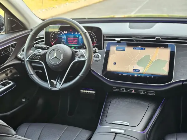 Mercedes-Benz E 300 e Avantgarde 10