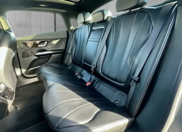 Mercedes-Benz EQE Outro 9