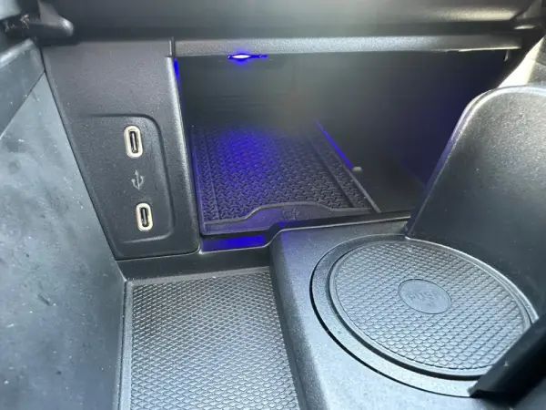 Mercedes-Benz EQE Outro 28