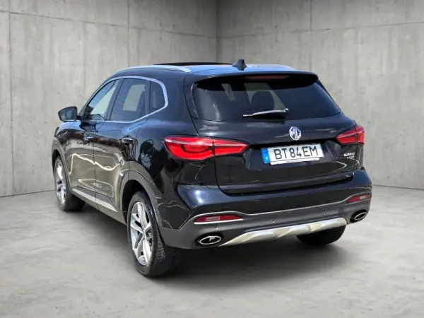 MG EHS 1.5 T-GDI Plug-in Hybrid Luxury 4