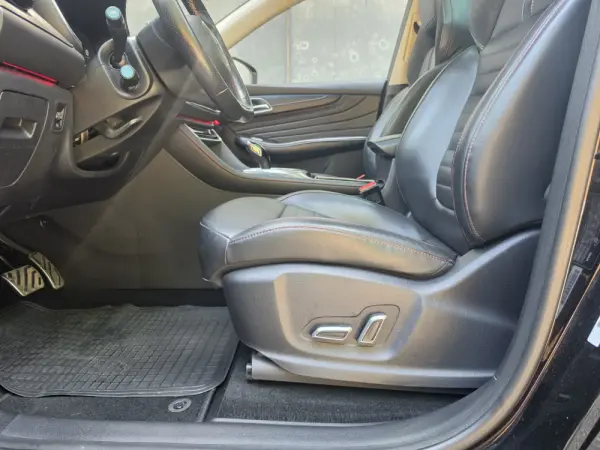 MG EHS 1.5 T-GDI Plug-in Hybrid Luxury 12