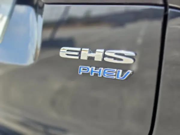 MG EHS 1.5 T-GDI Plug-in Hybrid Luxury 23