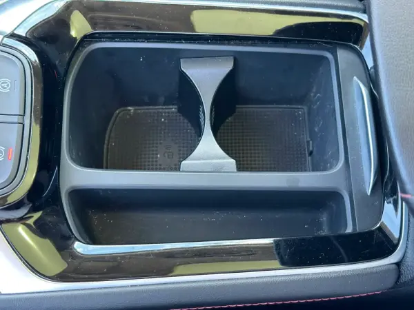 MG EHS 1.5 T-GDI Plug-in Hybrid Luxury 27