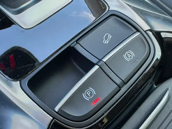 MG EHS 1.5 T-GDI Plug-in Hybrid Luxury 28