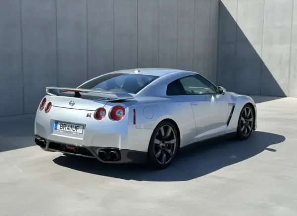 Nissan GT-R 3.8 V6 Premium Edition 4