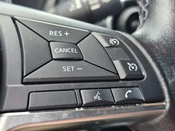Nissan Juke 1.0 DIG-T N-Connecta NAV. DCT 18