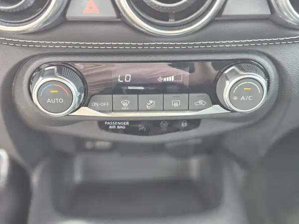 Nissan Juke 1.0 DIG-T N-Connecta NAV. DCT 19