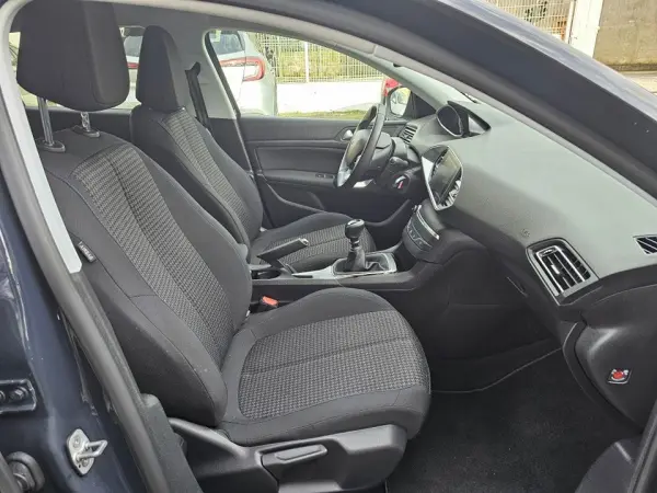 Peugeot 308 1.5 BlueHDi Style 3