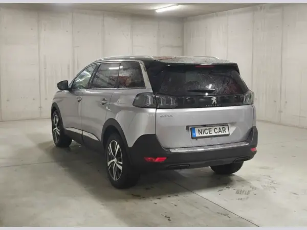 Peugeot 5008 1.2 PureTech Allure EAT8 4