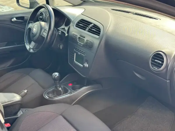 SEAT Leon 1.9 TDI Sport 11
