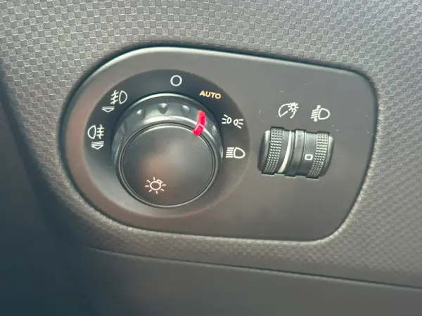 SEAT Leon 1.9 TDI Sport 27