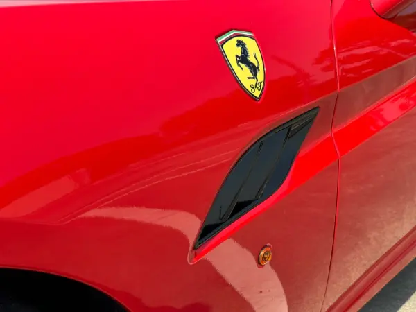 Ferrari California 10