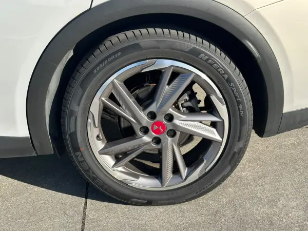 DS DS7 Crossback E-Tense Rivoli EAT8 51