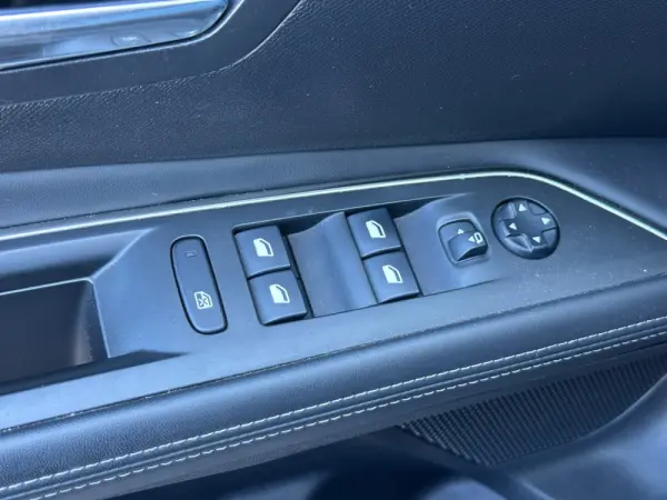Peugeot 3008 PureTech 130 Stop & Start GPF EAT8 Allure 38