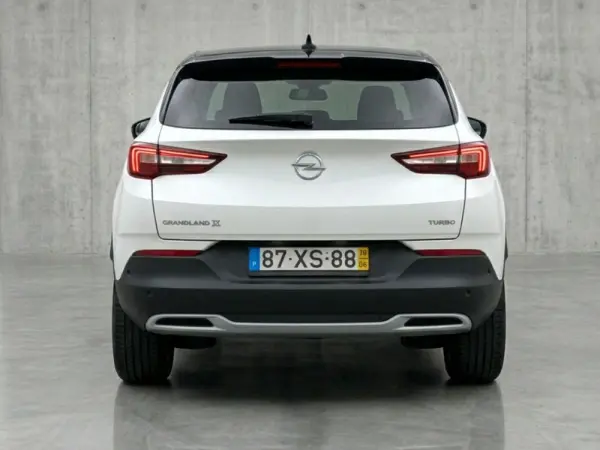 Opel Grandland X 1.2 T Innovation 9