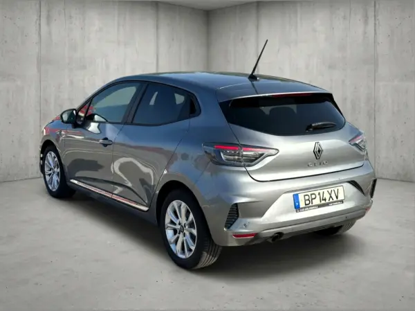 Renault Clio 1.0 TCe Techno Bi-Fuel 7