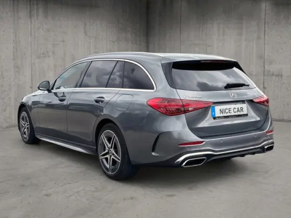 Mercedes-Benz C 300 e AMG Line 3
