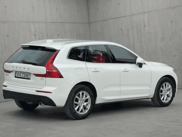 Volvo XC 60 4