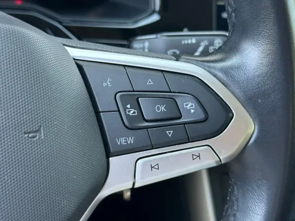 Volkswagen Polo 1.0 TSI Life 33