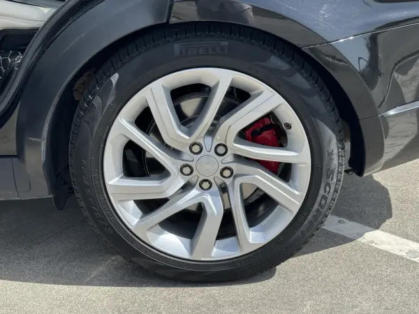 Land Rover Range Rover Sport P400e SE 24