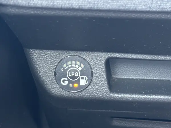 Renault Clio 1.0 TCe Techno Bi-Fuel 31
