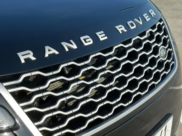 Land Rover Range Rover Velar 2.0 D SE 12