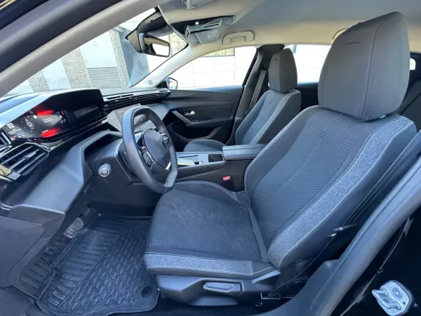 Peugeot 308 SW BlueHDi 130 EAT8 Allure 11
