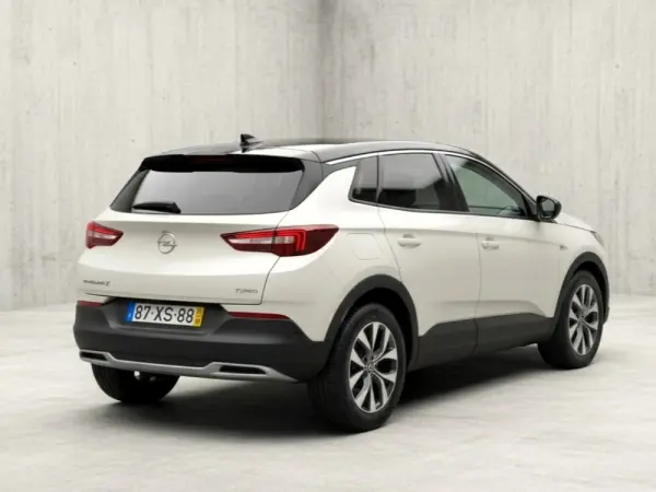 Opel Grandland X 1.2 T Innovation 10