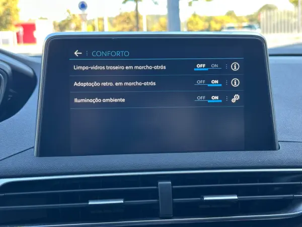 Peugeot 3008 PureTech 130 Stop & Start GPF EAT8 Allure 33