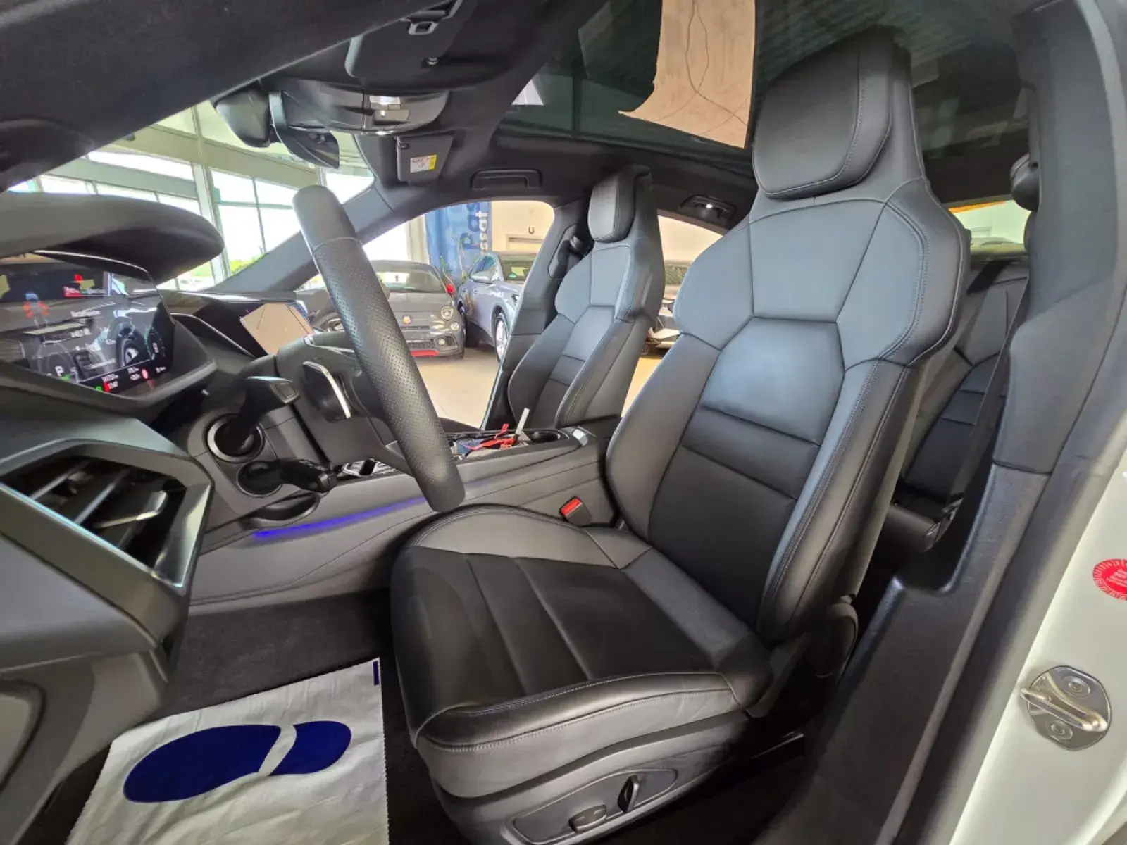 Audi e-tron GT quattro 8