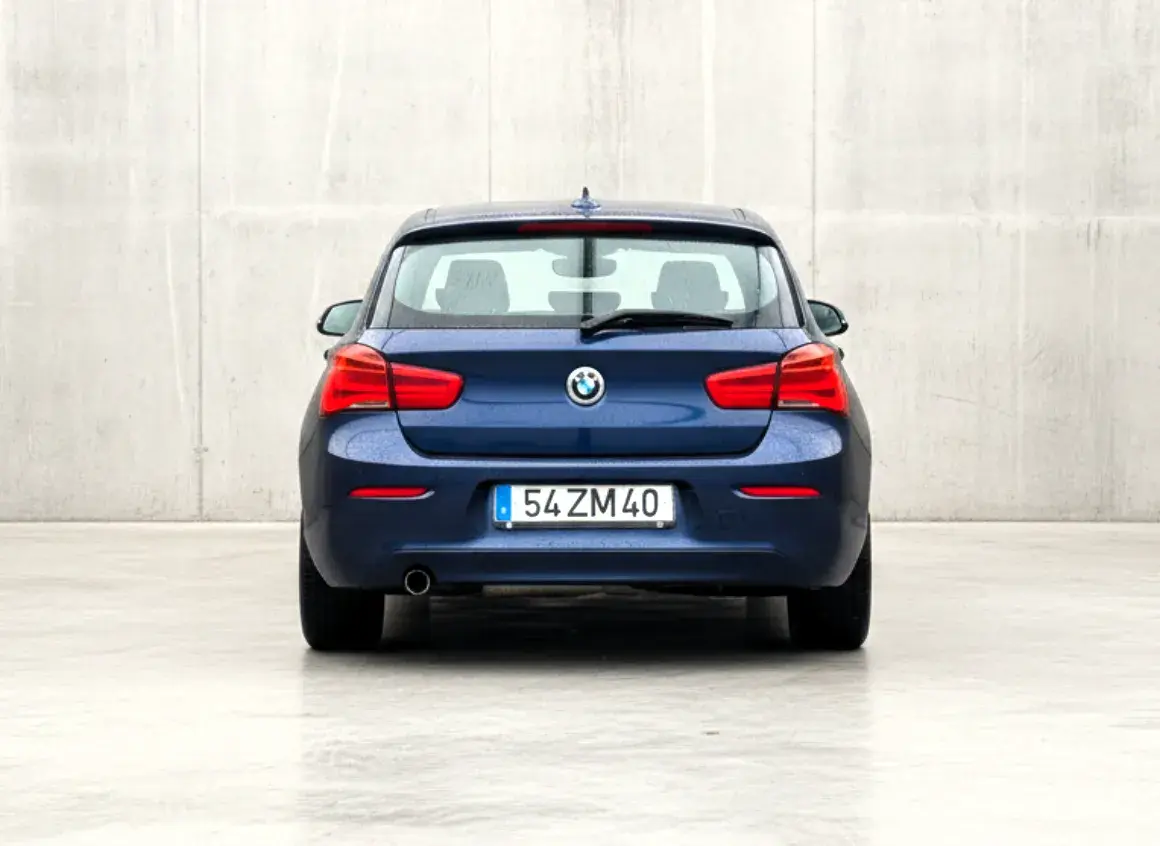 BMW 114 d Line Sport 4