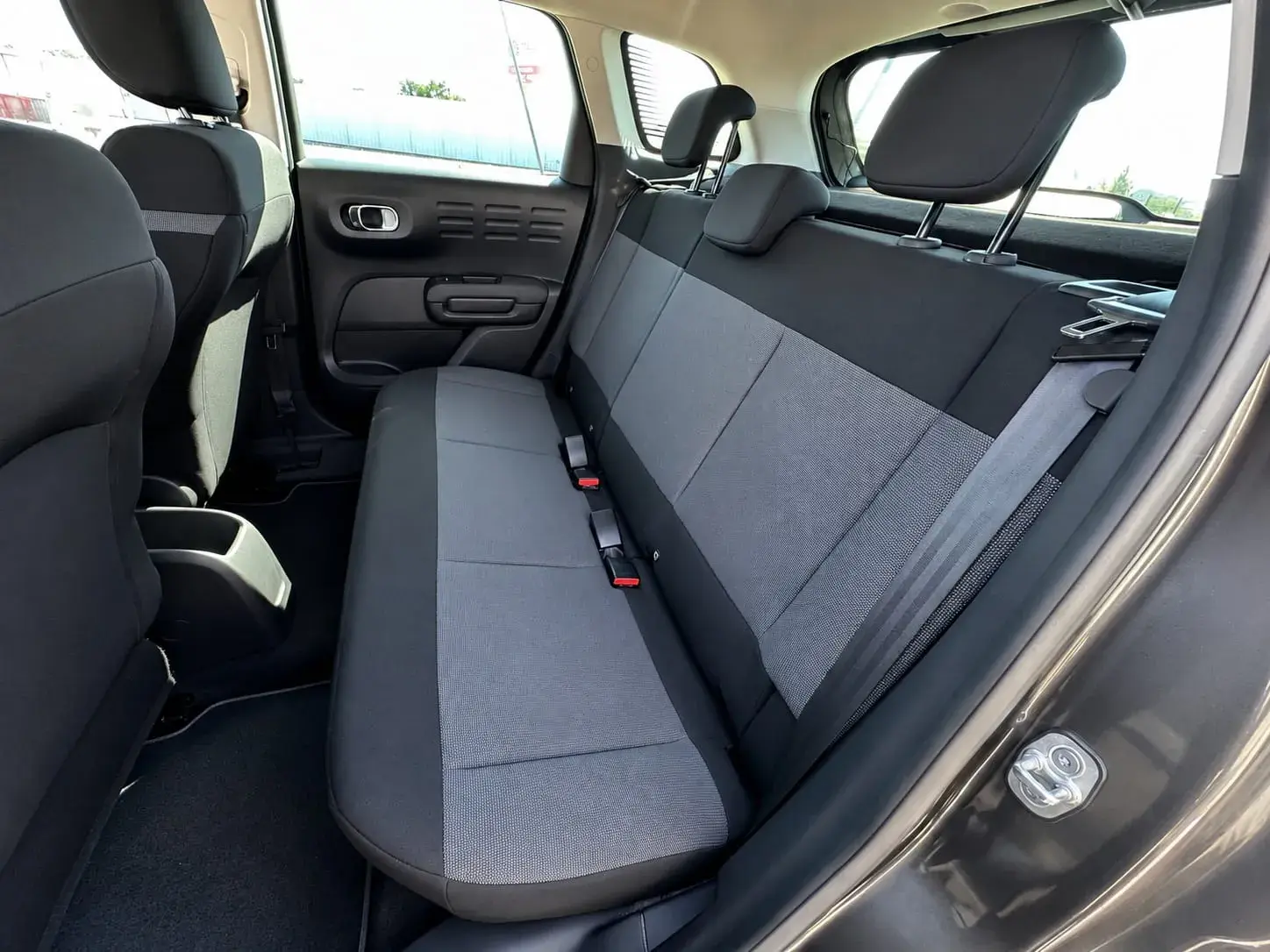 Citroen C3 Aircross 1.2 PureTech C-Series 8