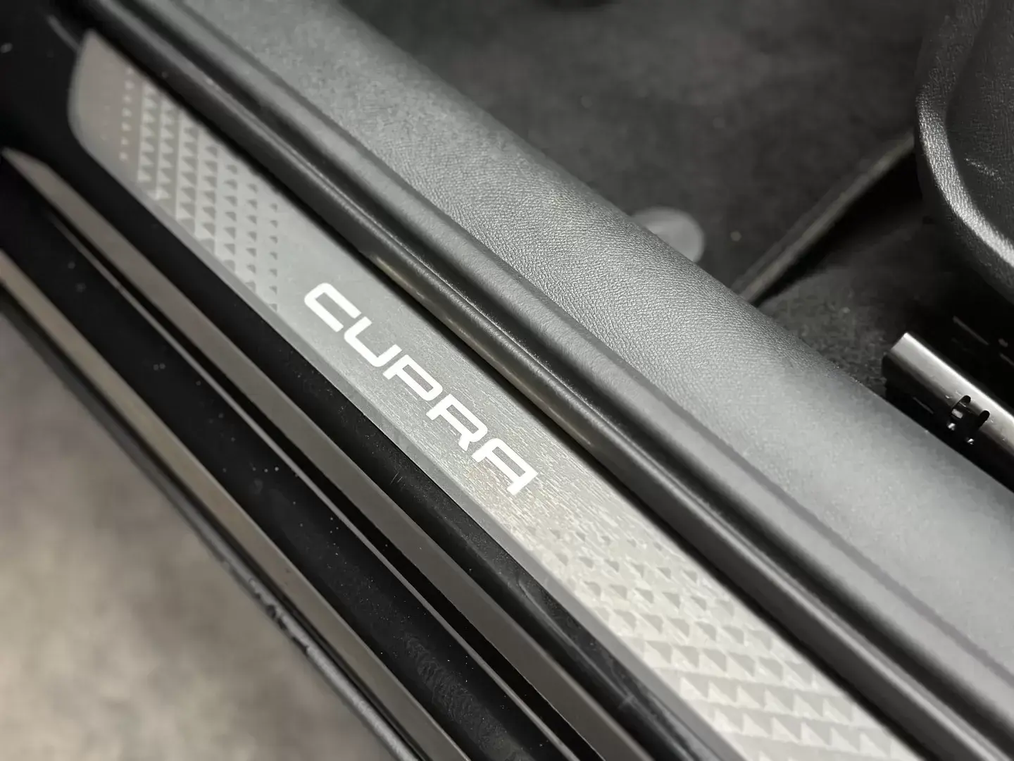 Cupra Formentor 1.5 TSI DSG 27