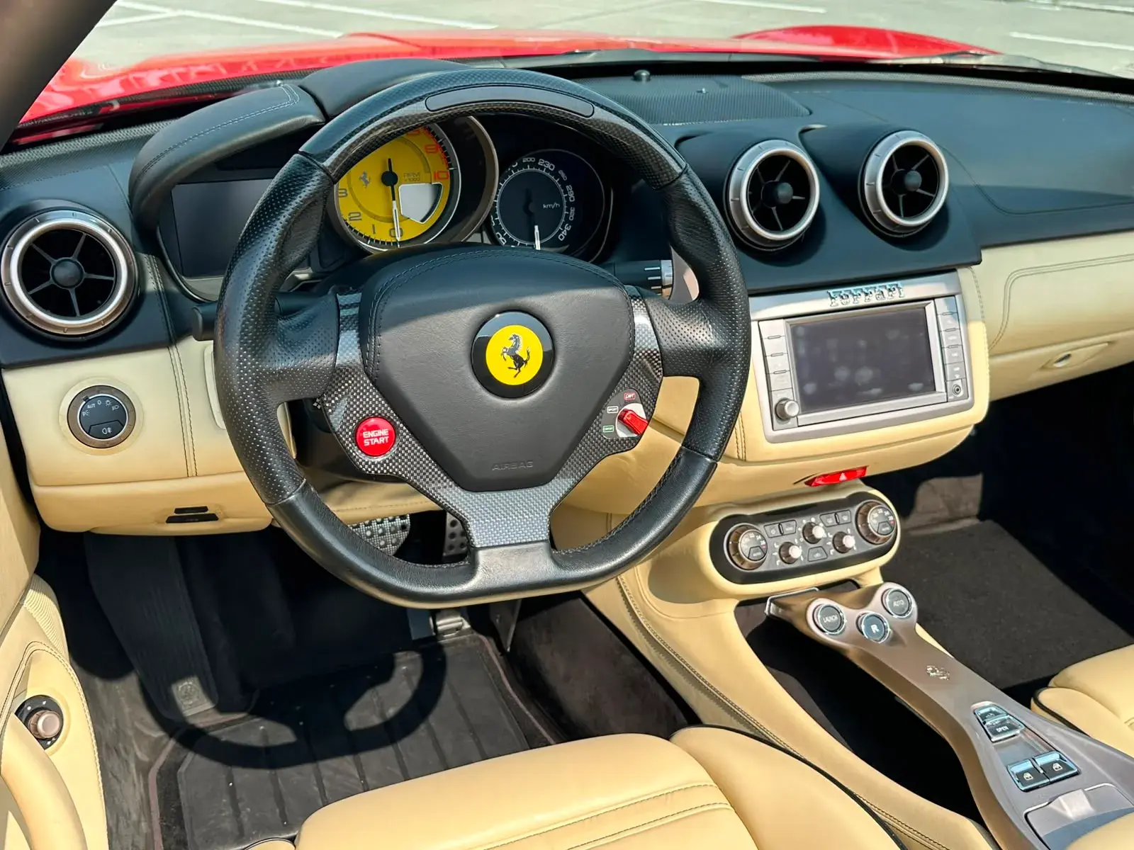 Ferrari California 4.3 V8 33