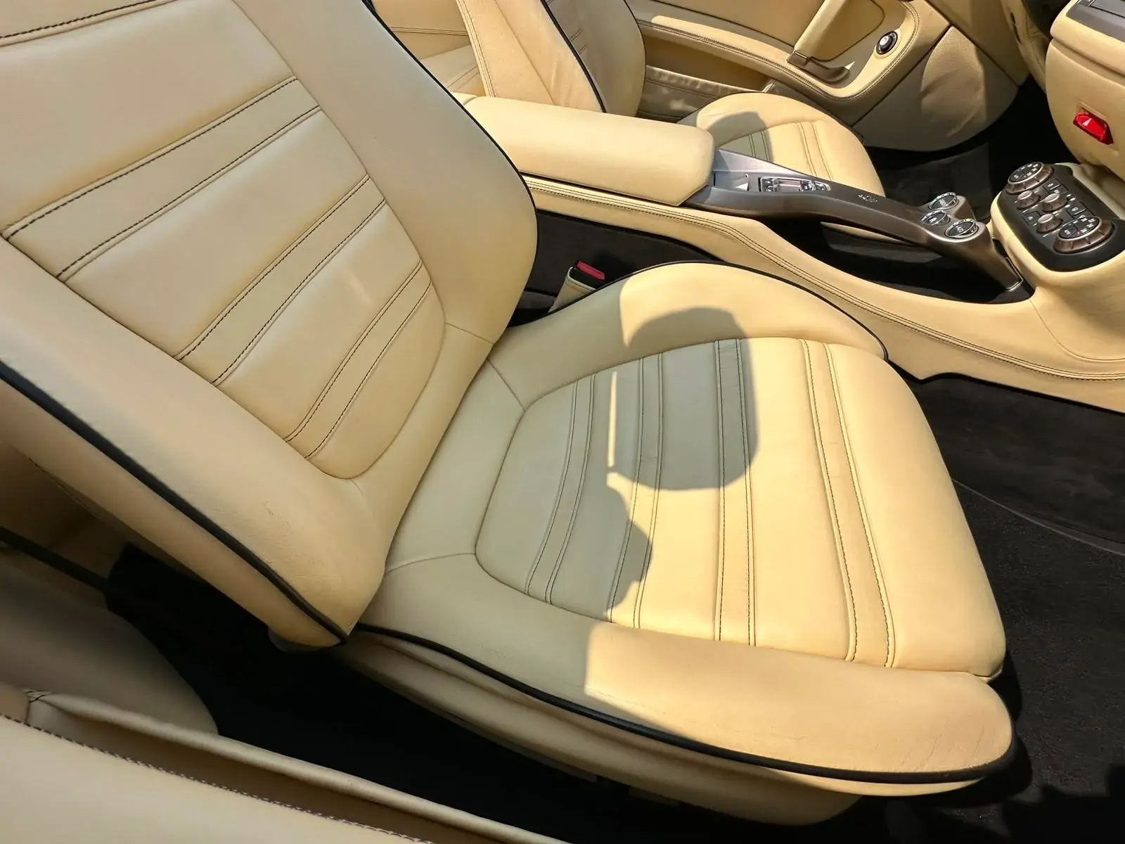 Ferrari California 4.3 V8 37