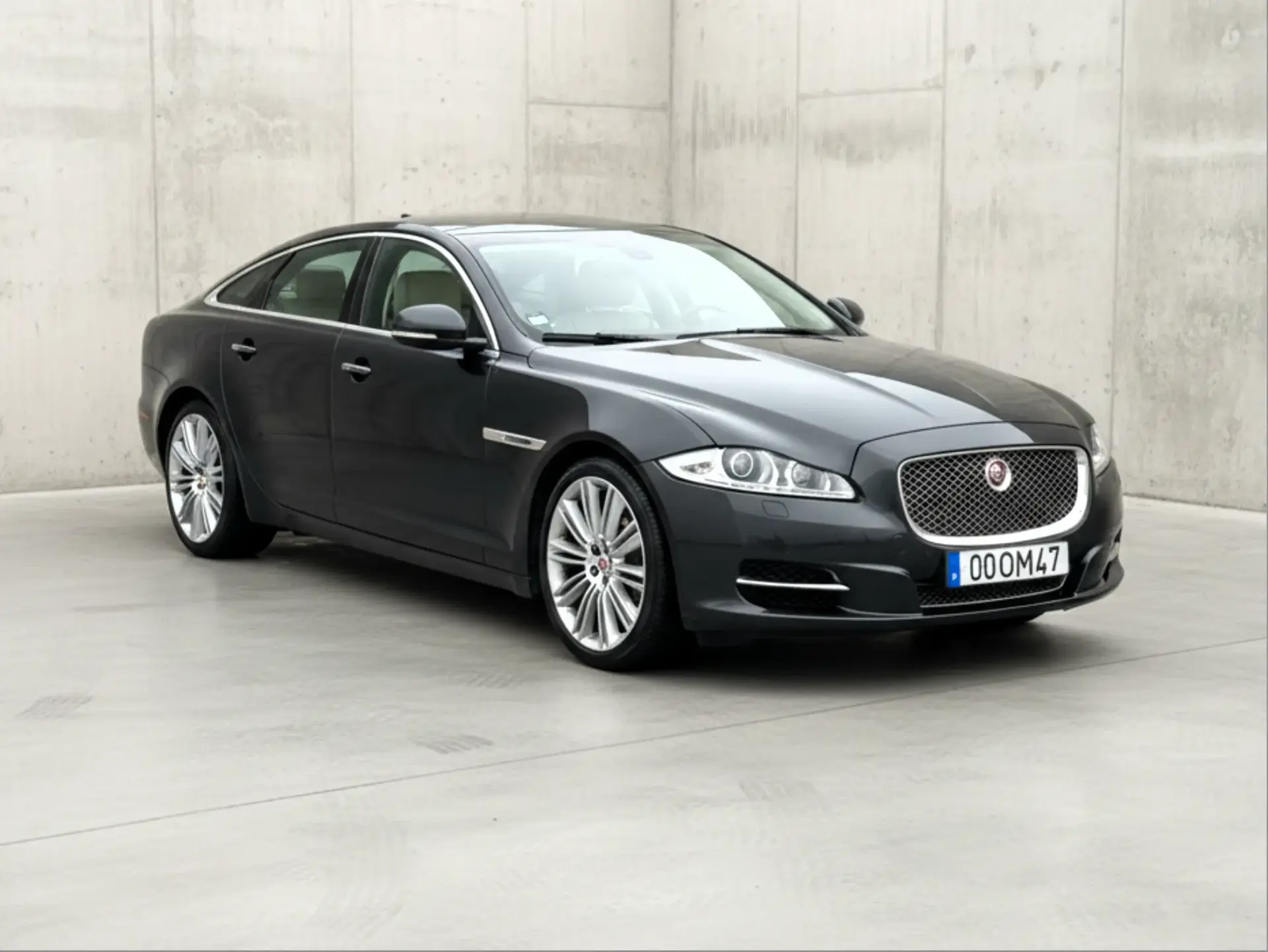 Jaguar XJ 3.0 D V6 Premium Luxury 3