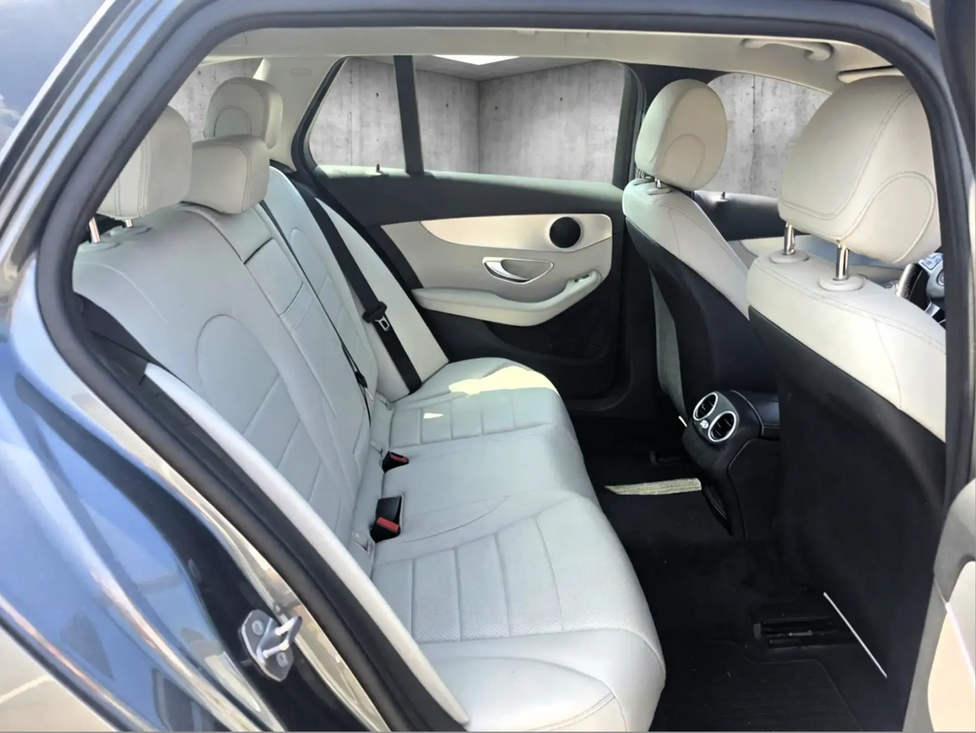 Mercedes-Benz C 200 BlueTEC Avantgarde 11