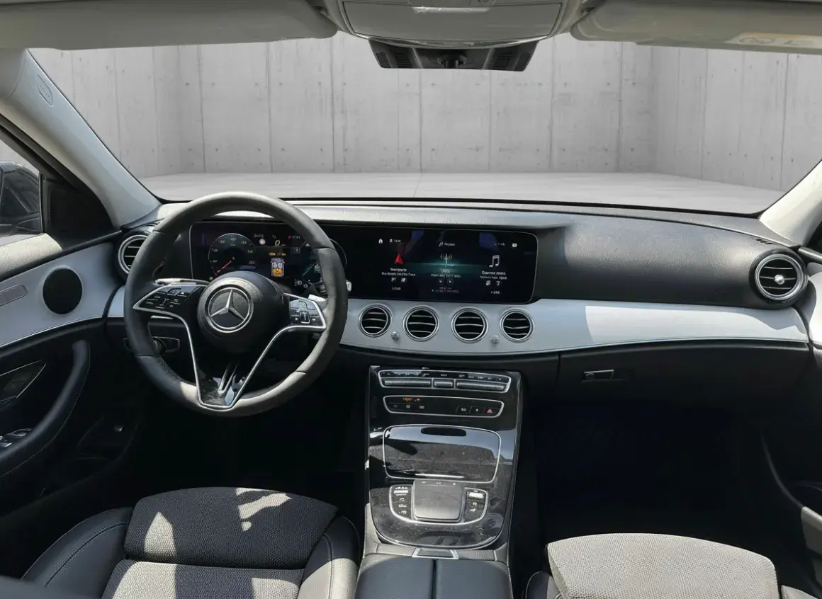 Mercedes-Benz E 220 d Avantgarde 10