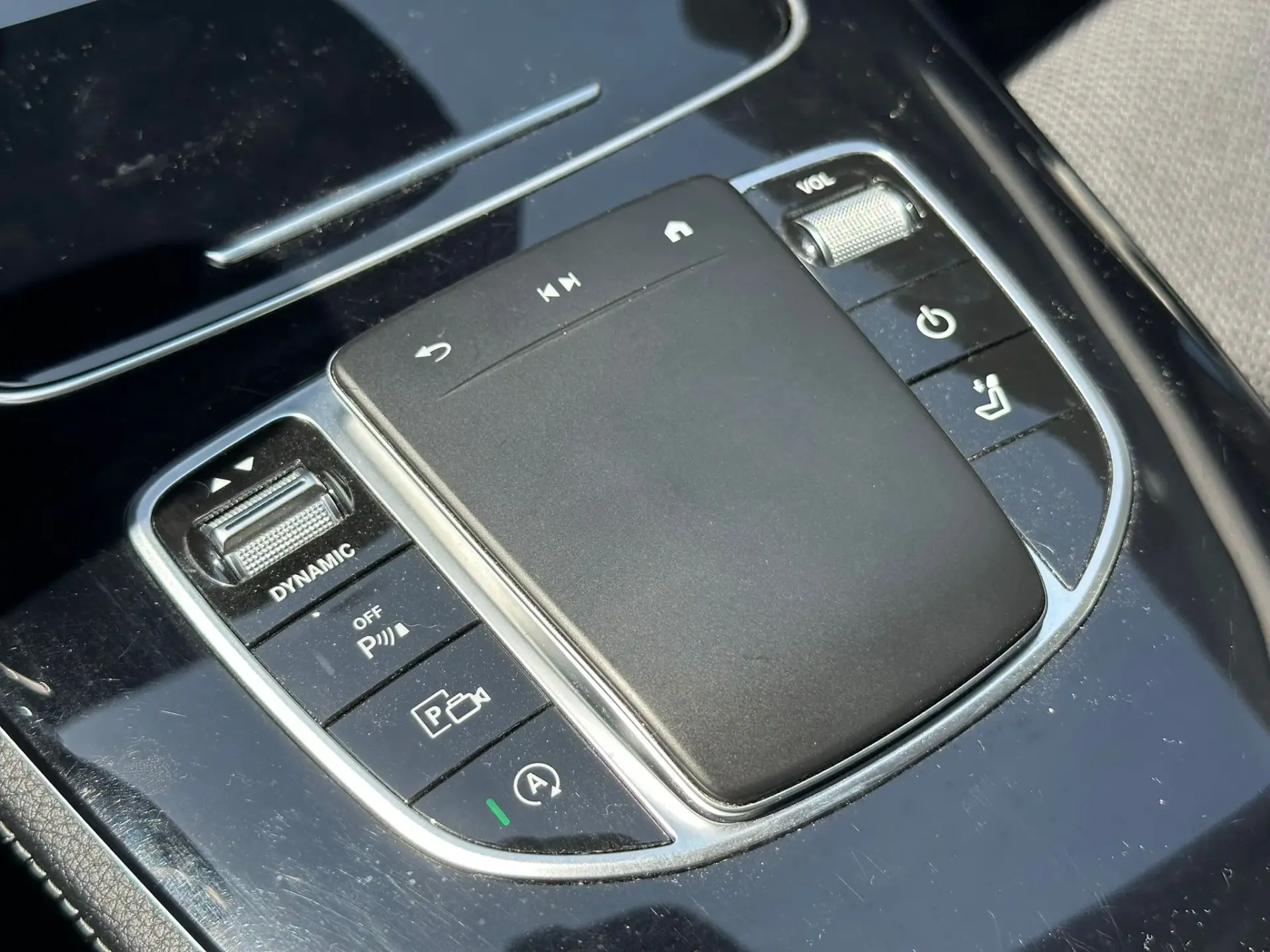 Mercedes-Benz E 220 d Avantgarde 17