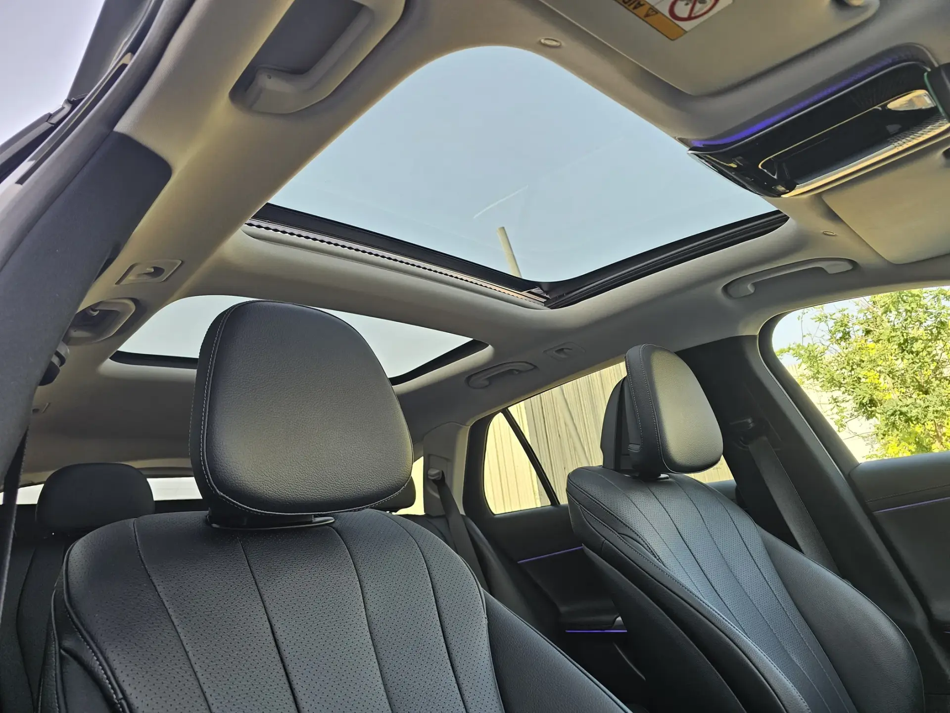 Mercedes-Benz E 300 e Avantgarde 19