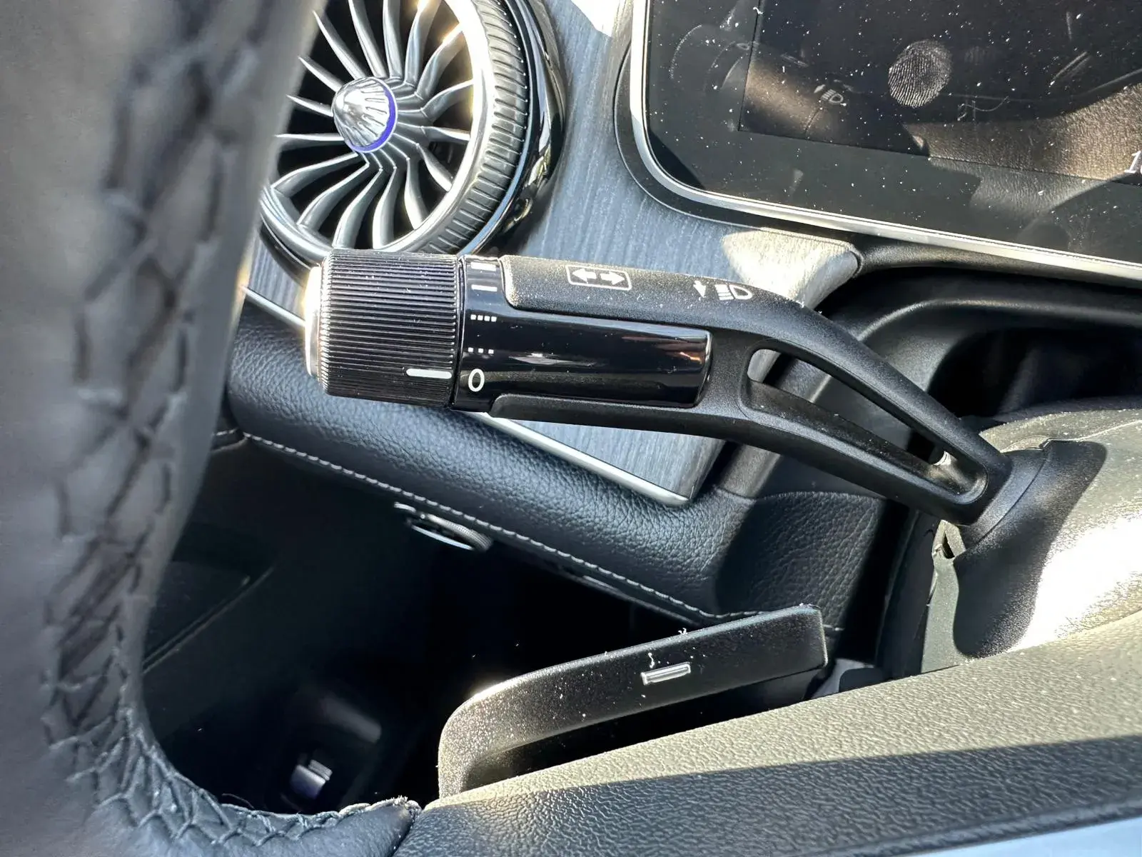 Mercedes-Benz EQE Outro 26