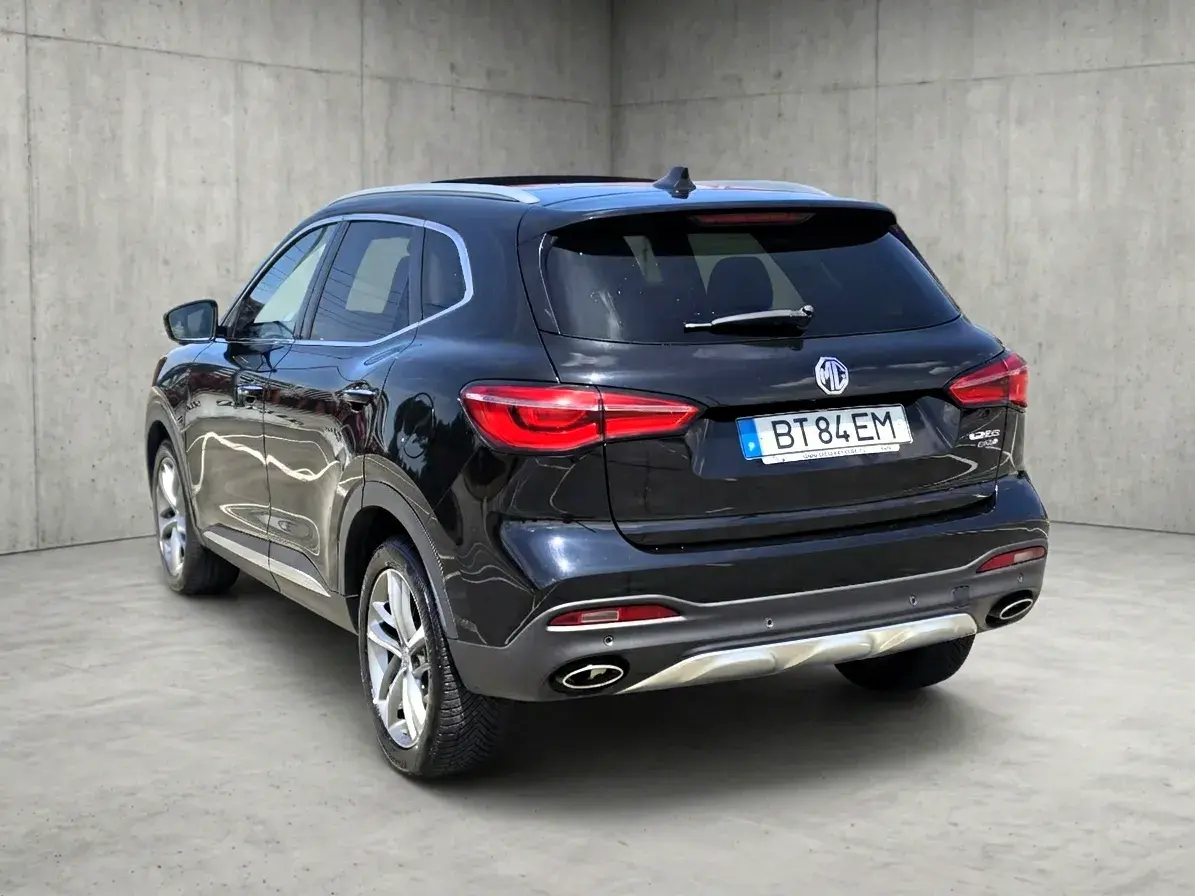 MG EHS 1.5 T-GDI Plug-in Hybrid Luxury 4