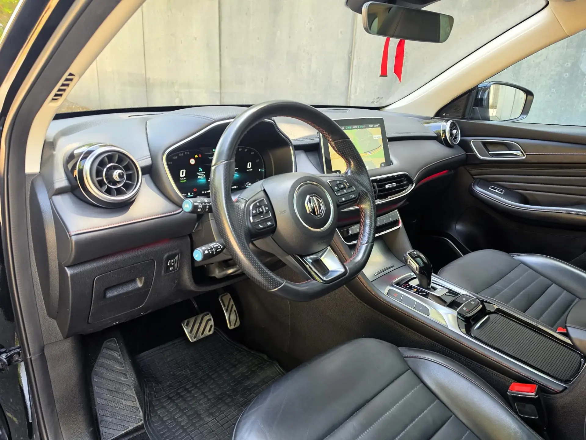 MG EHS 1.5 T-GDI Plug-in Hybrid Luxury 8