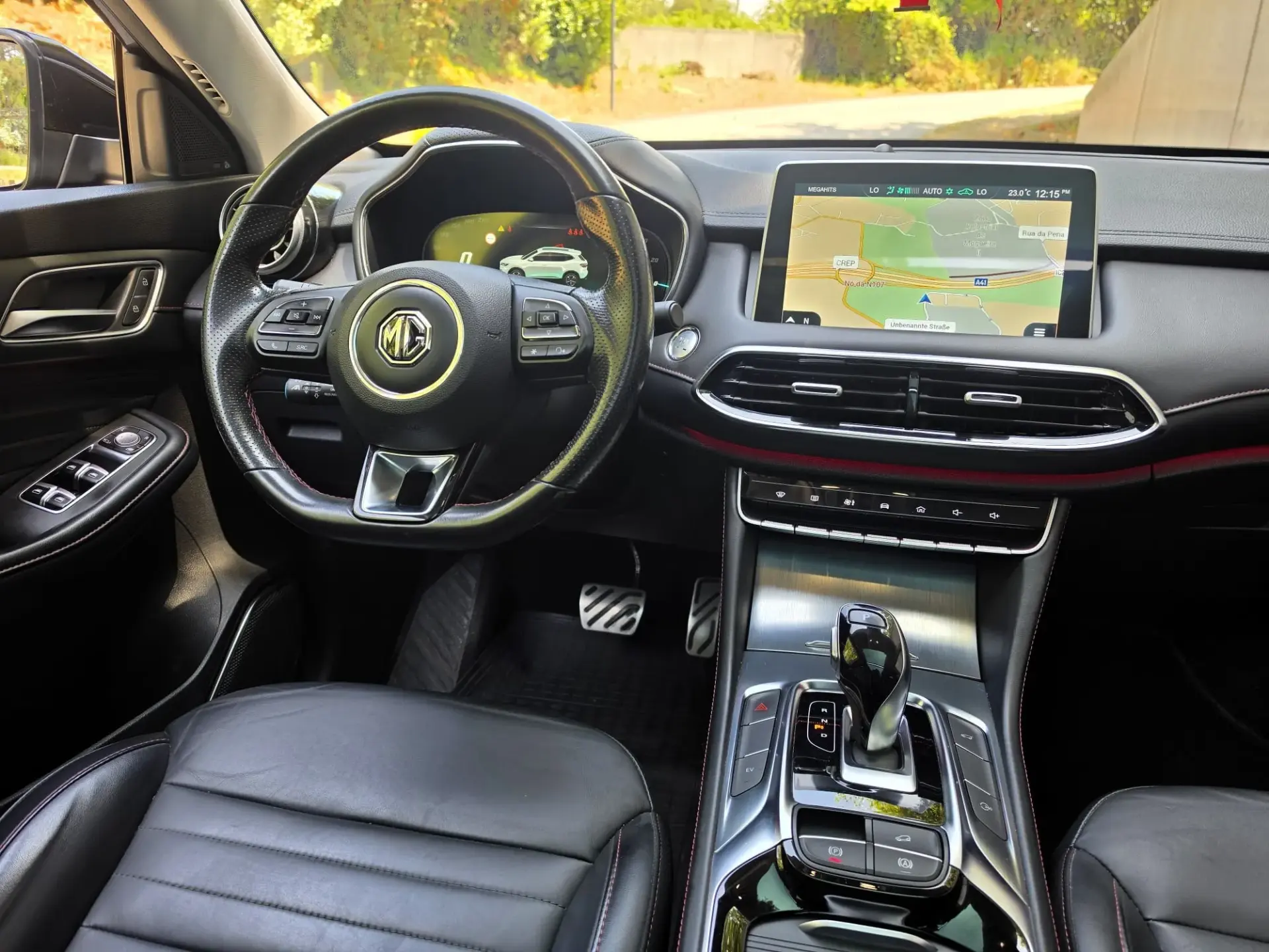 MG EHS 1.5 T-GDI Plug-in Hybrid Luxury 10