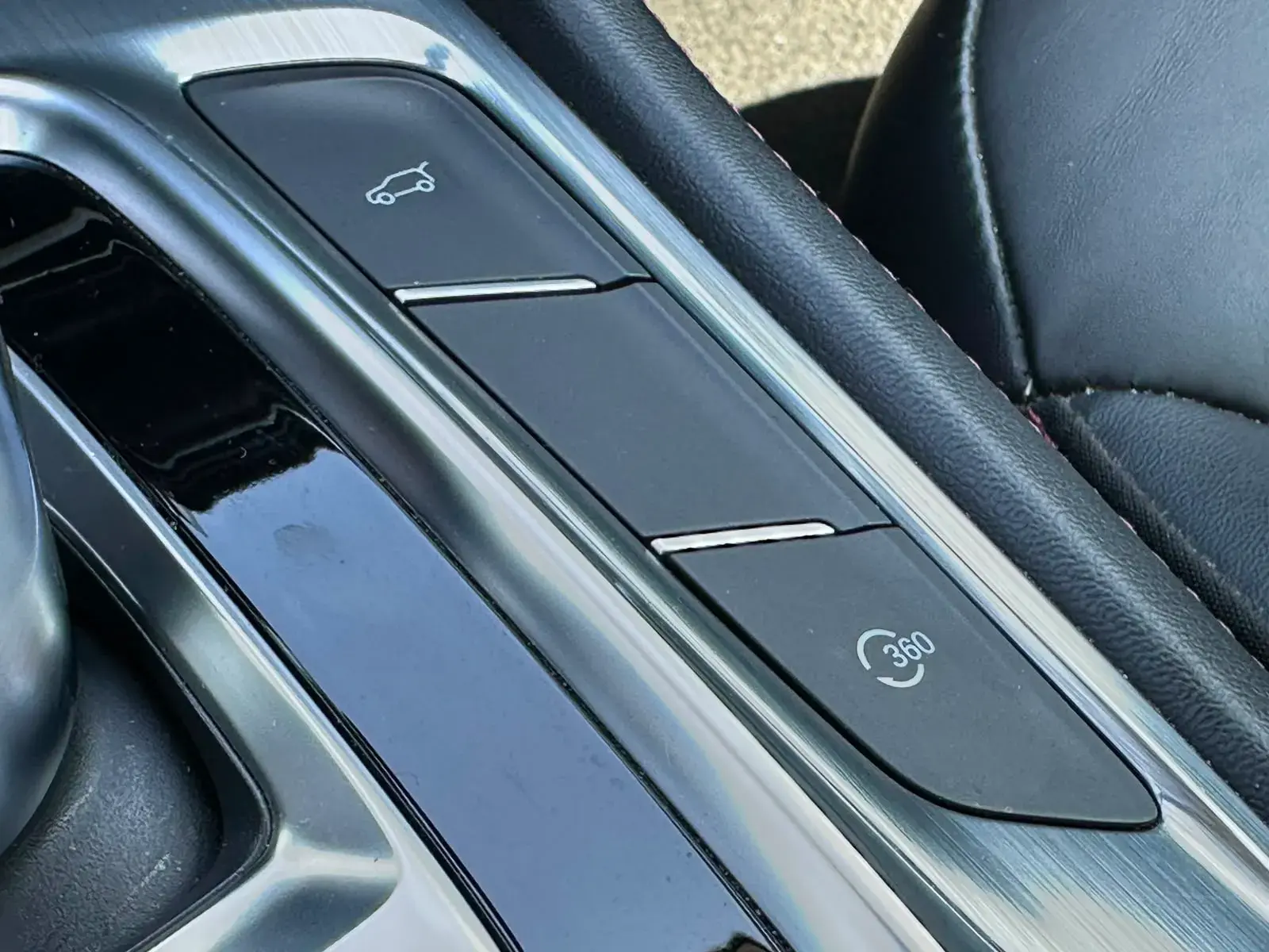MG EHS 1.5 T-GDI Plug-in Hybrid Luxury 30