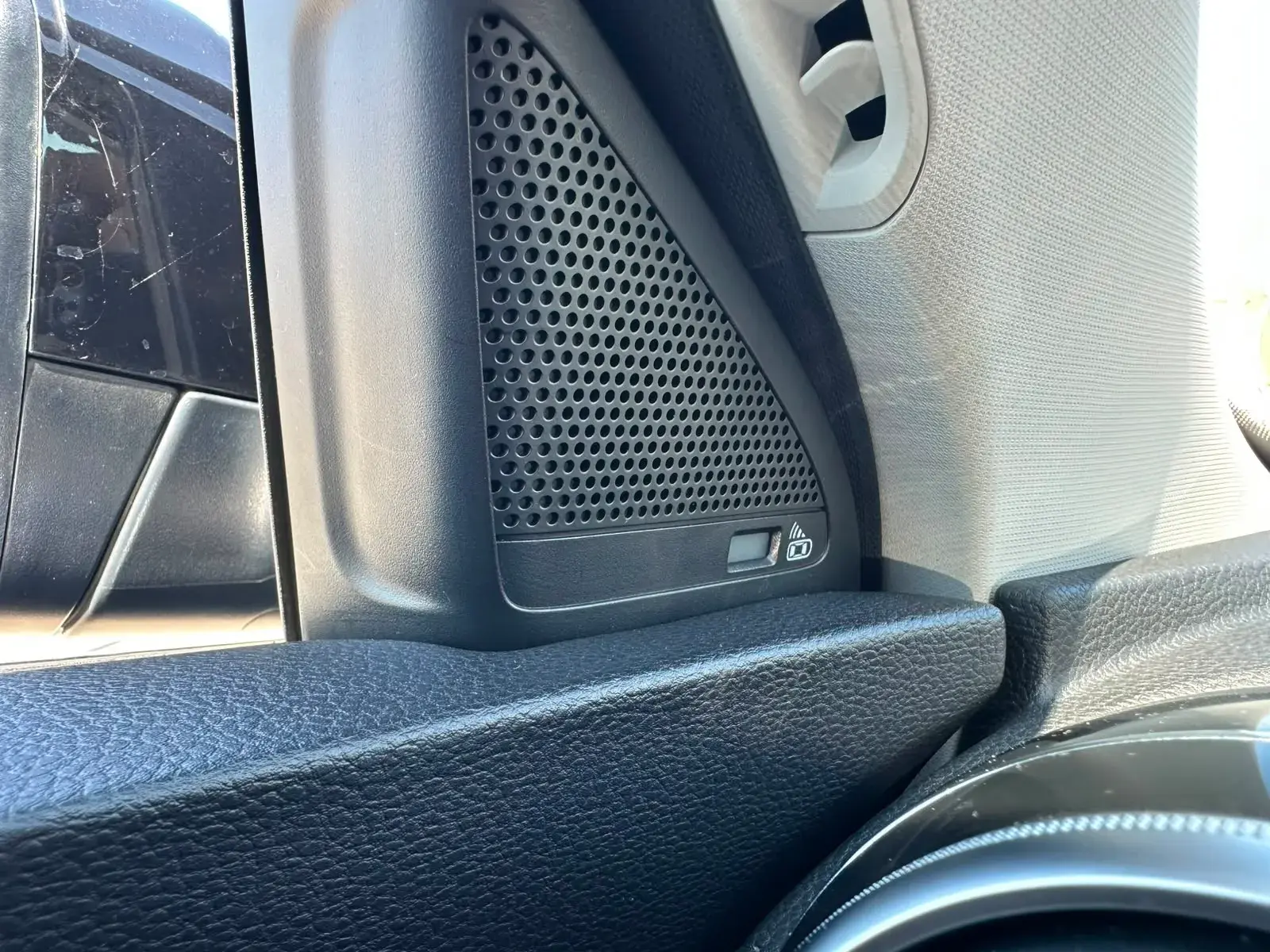 MG EHS 1.5 T-GDI Plug-in Hybrid Luxury 37