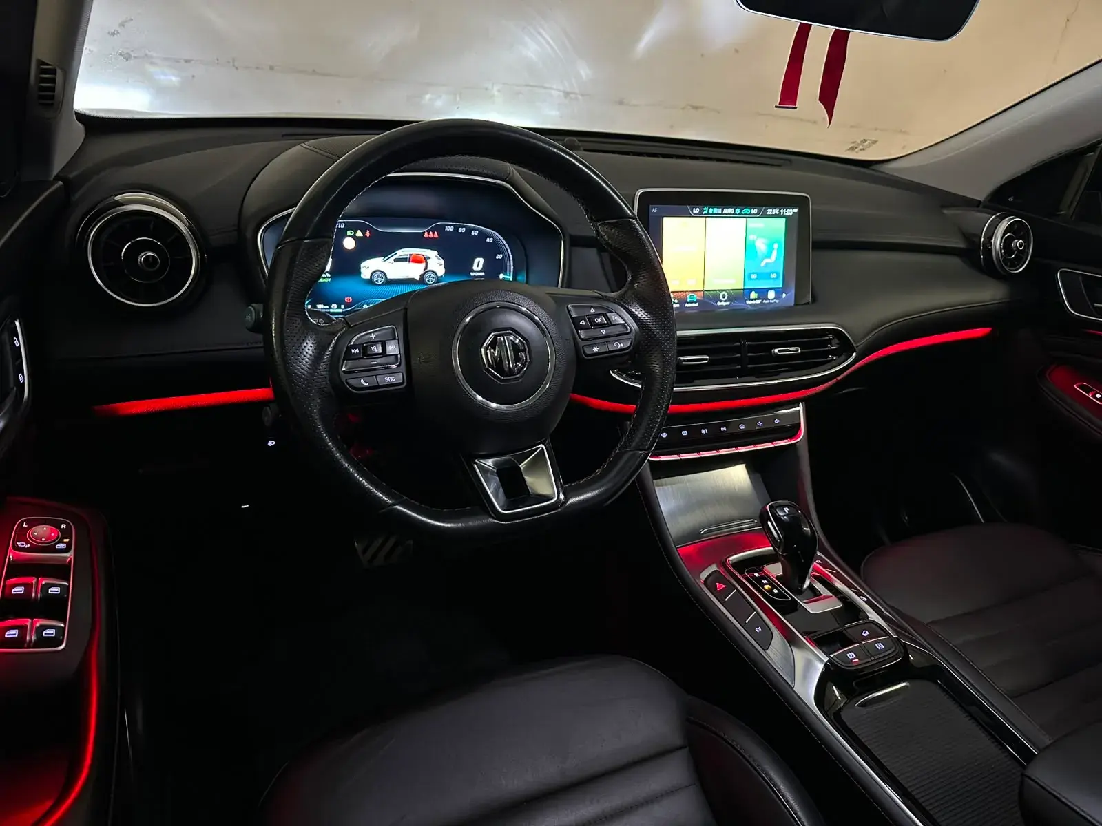 MG EHS 1.5 T-GDI Plug-in Hybrid Luxury 49