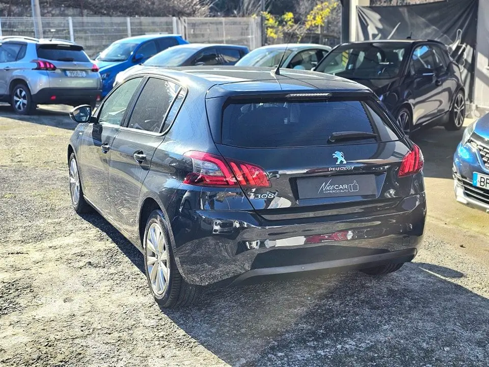 Peugeot 308 1.5 BlueHDi Style 4