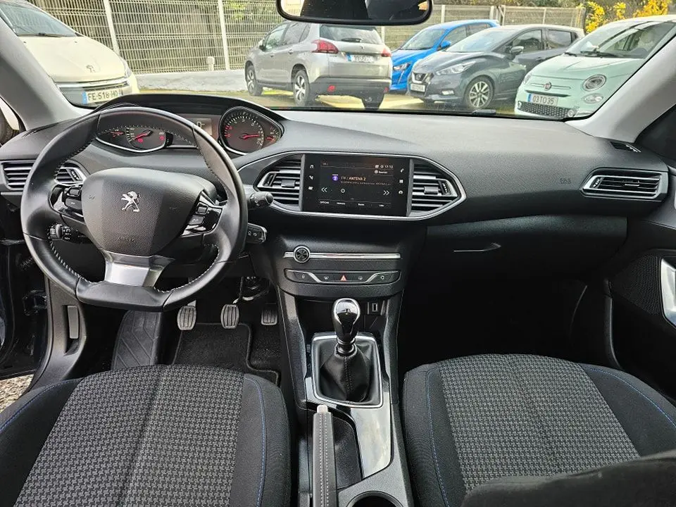 Peugeot 308 1.5 BlueHDi Style 8