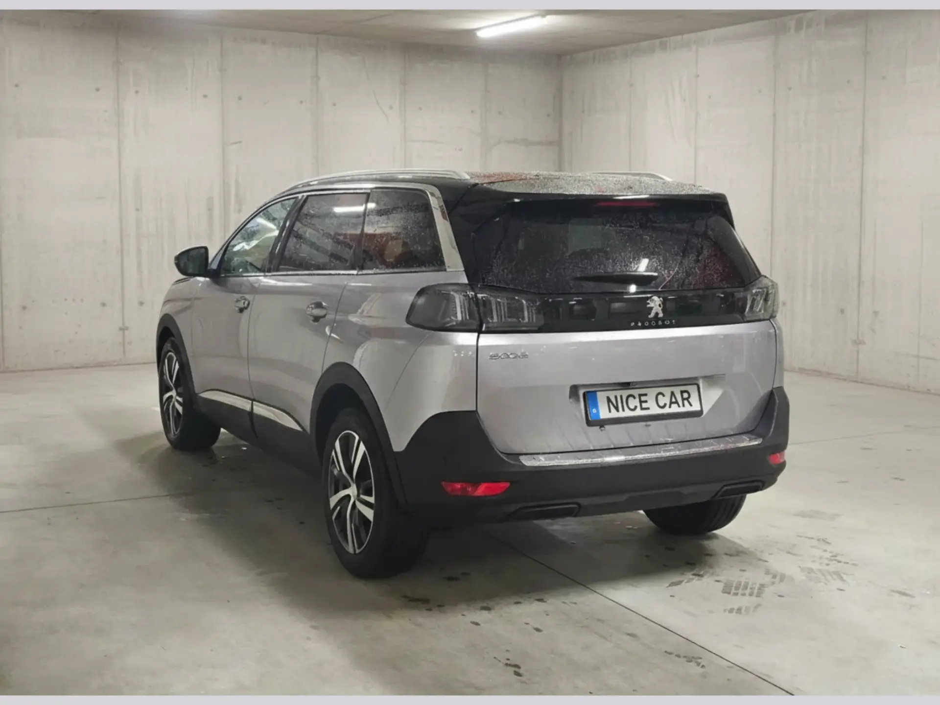 Peugeot 5008 1.2 PureTech Allure EAT8 4